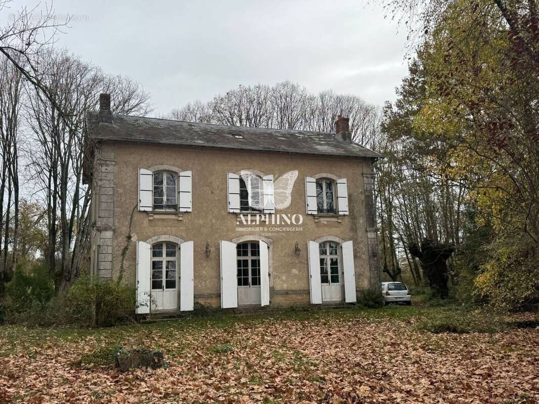 Maison à DROUX