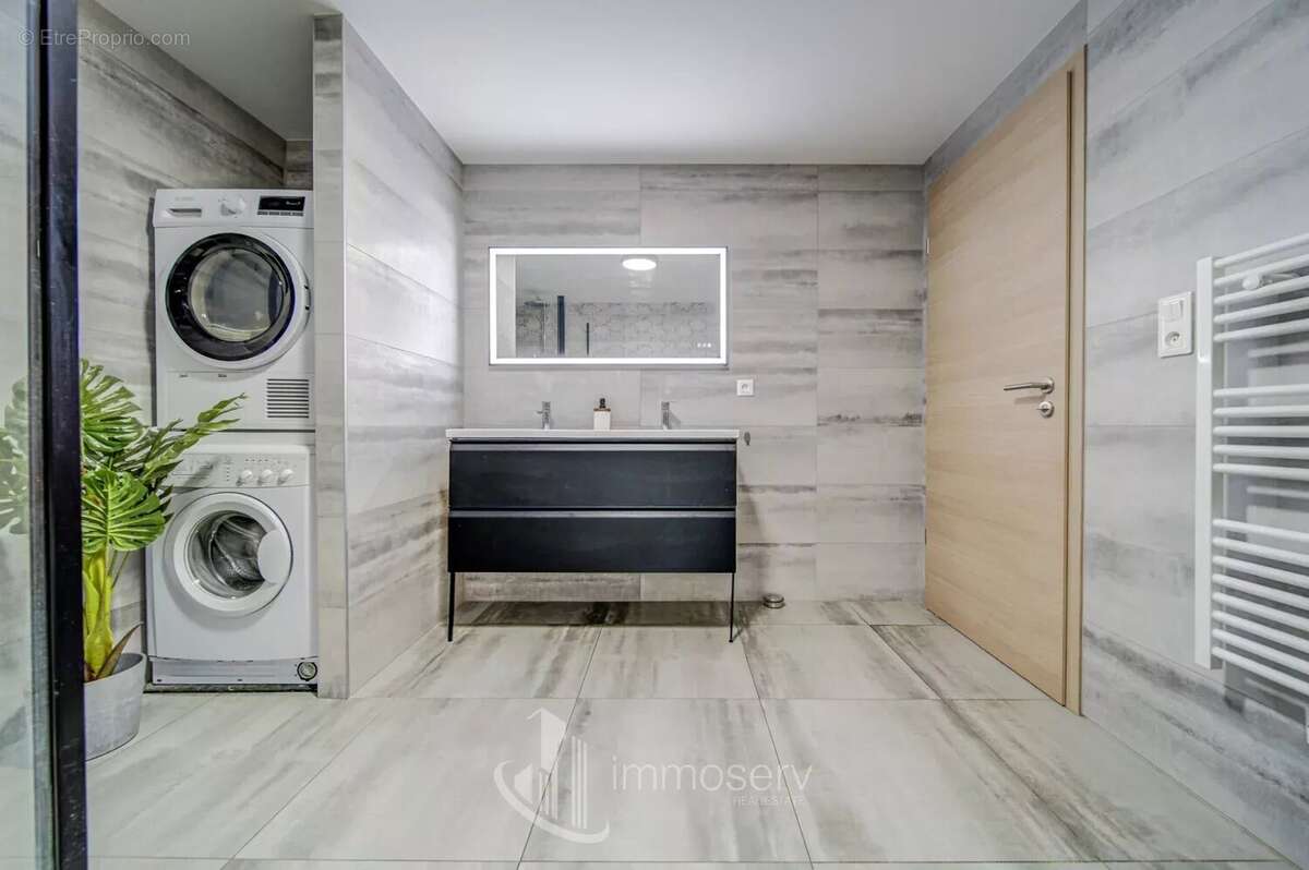 Appartement à AMNEVILLE