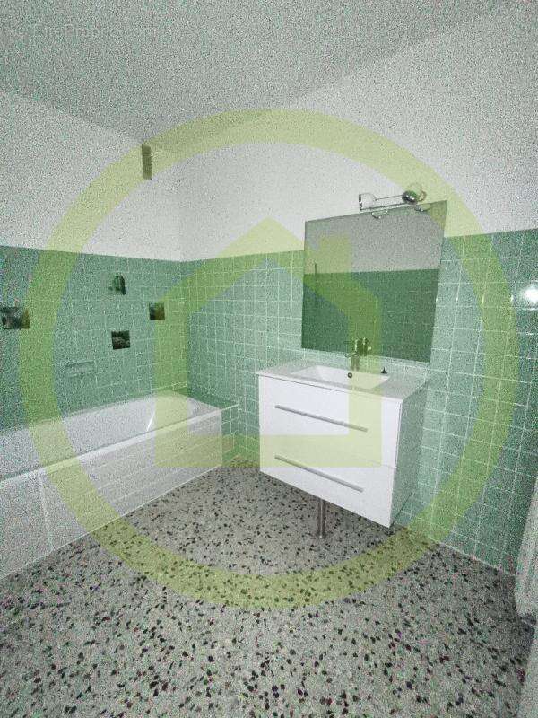 Appartement à BEAUCAIRE