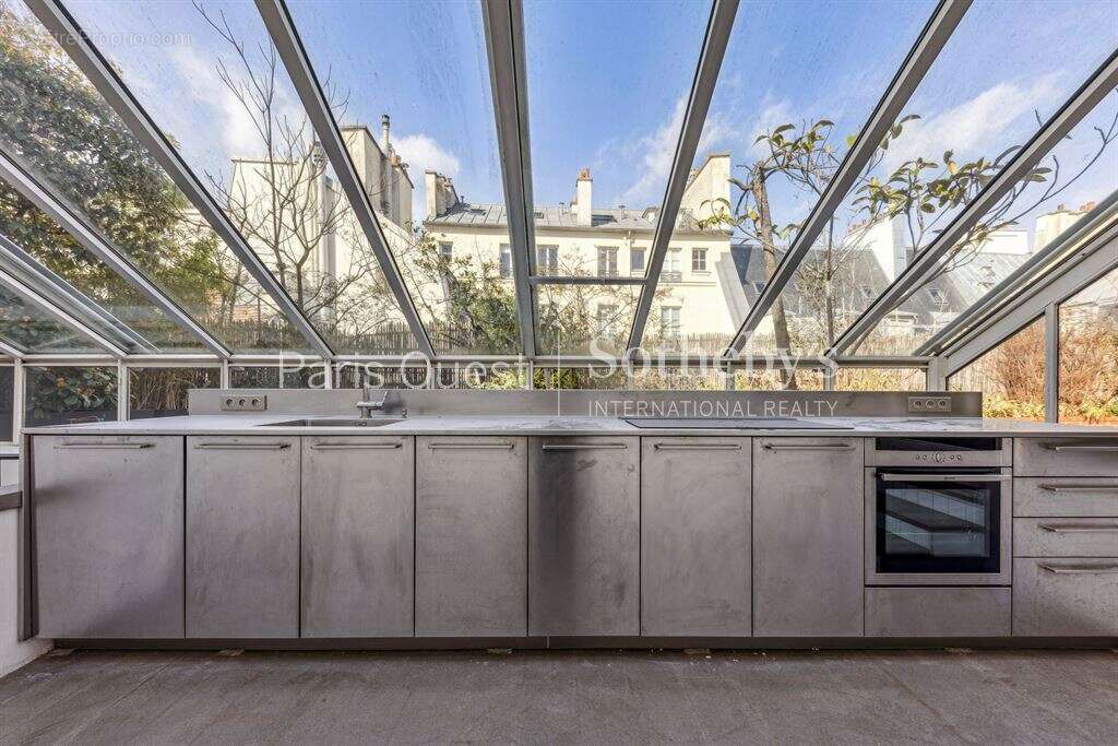 Appartement à PARIS-6E