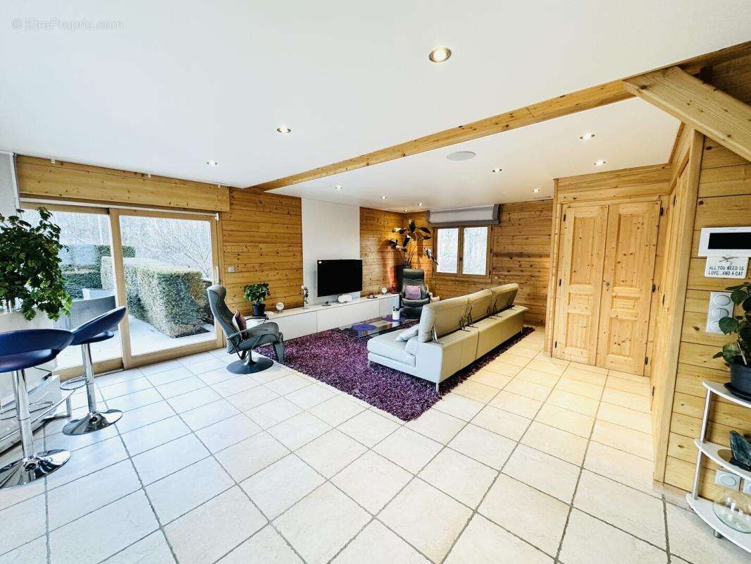Chalet 272m2 surface totale terrain 2693m2 - photo 6