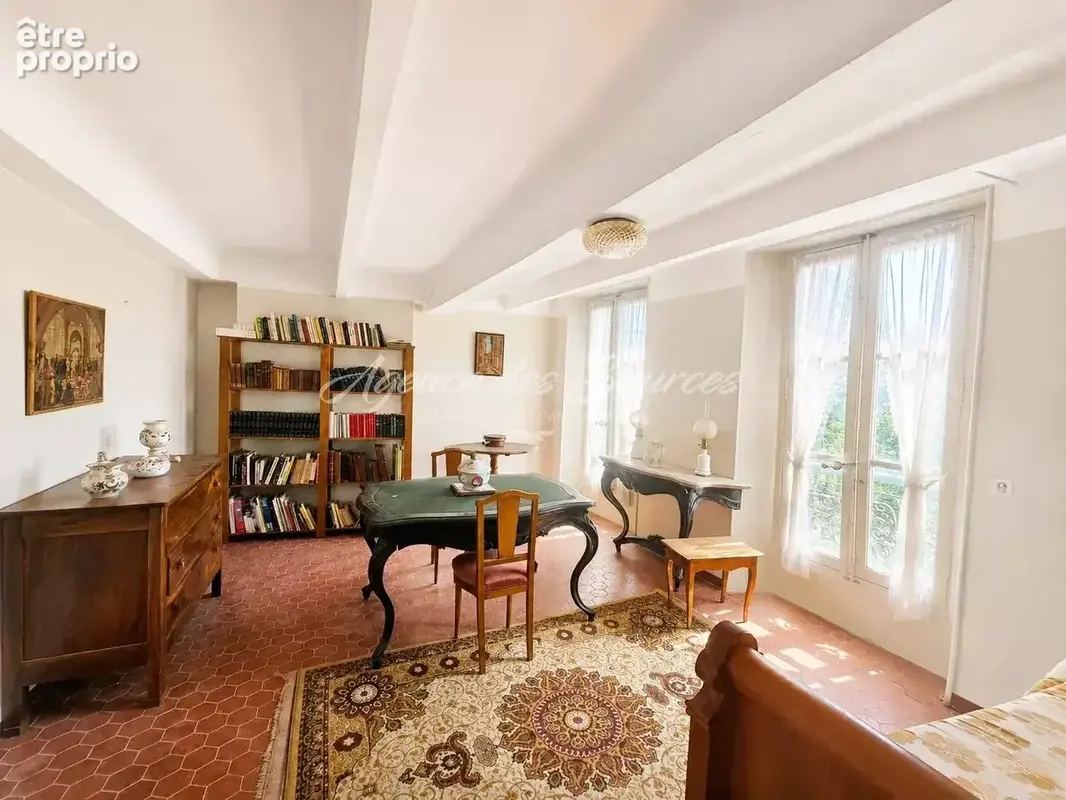 Appartements de 90 m² à rénover à la Verdière - photo 6
