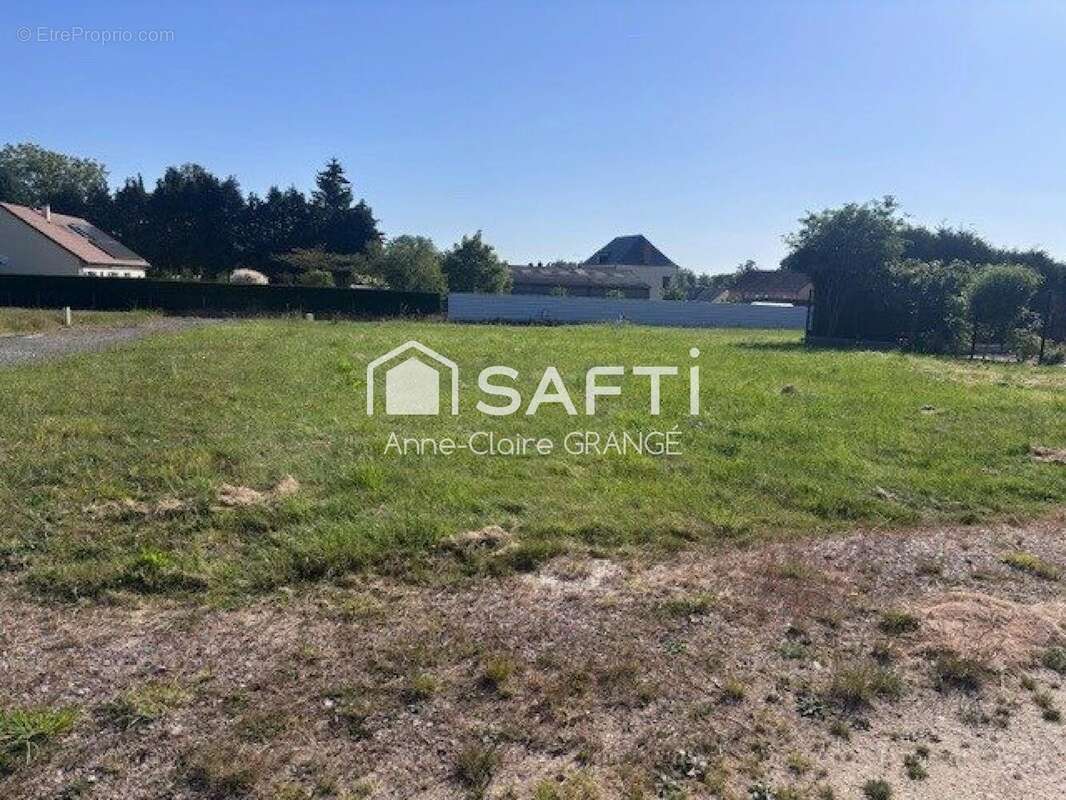 Terrain 616 m² à Montreuil-Le-Chetif  - photo 4