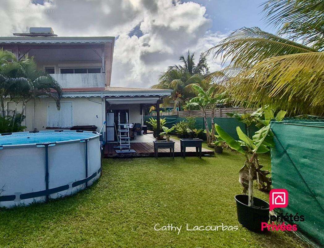 Appartement à PETIT-BOURG