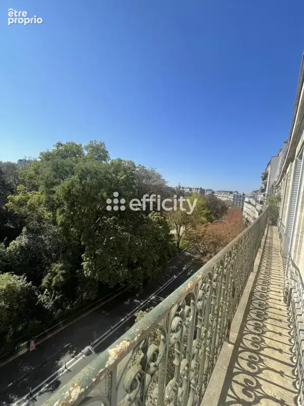 Appartement à PARIS-19E