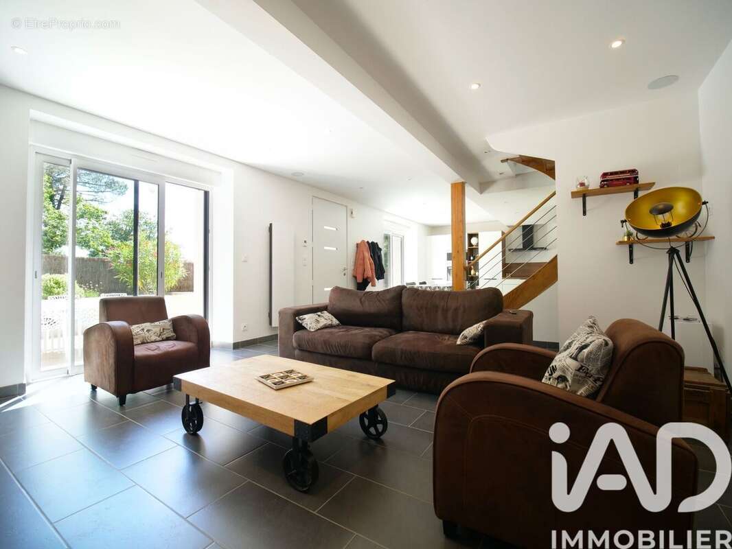 Photo 2 - Maison à LOCOAL-MENDON