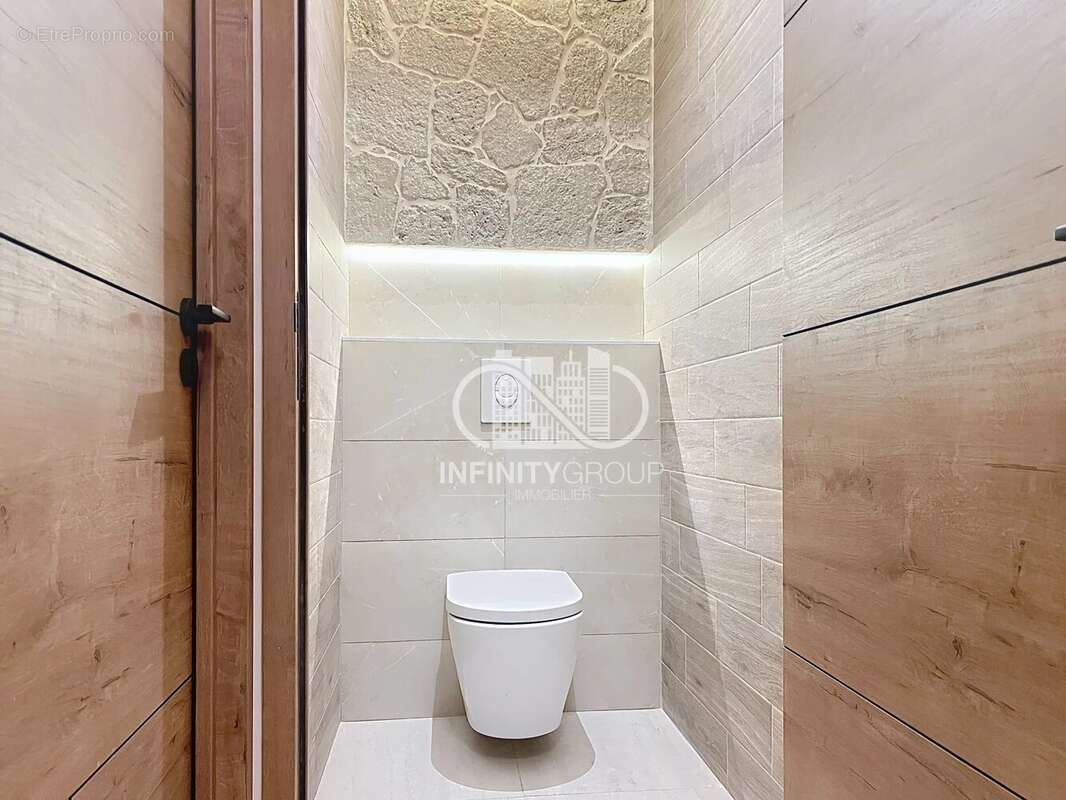 Appartement à MOUGINS