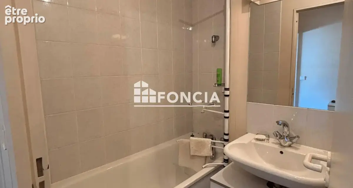  studio en plein centre-ville – extérieur – proche gare rer c  - photo 8