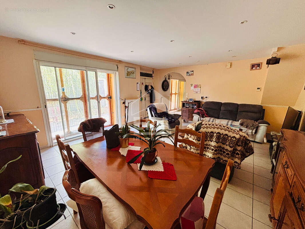 Maison 234m² à sainte-eulalie - photo 11