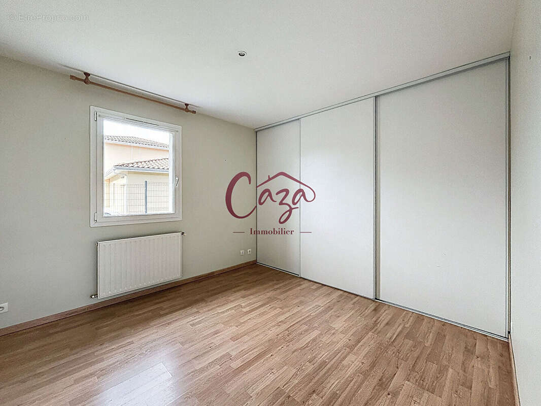 Maison à SAINT-CAPRAIS-DE-BORDEAUX