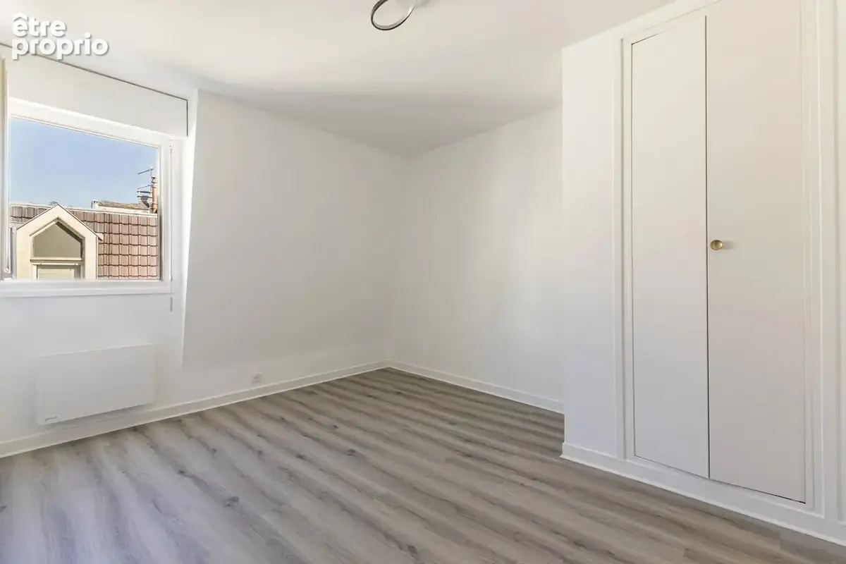 Sceaux coeur de ville  -duplex en dernier etage - photo 12