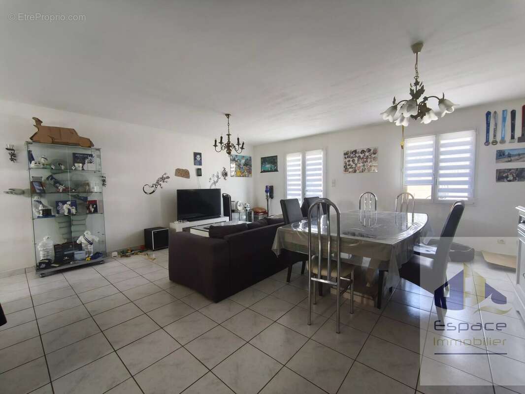 Maison plain-pied, 3 chambres, garage et jardin - photo 3