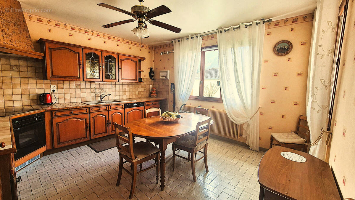 Maison à VIF