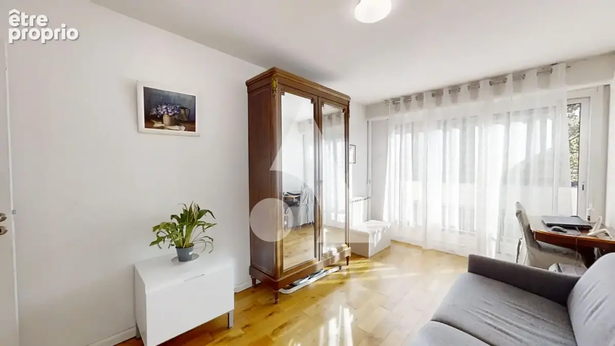 Agréable appartement trois pièces de 66 mètres carrés avec balcon exposé sud et stationnement - photo 7