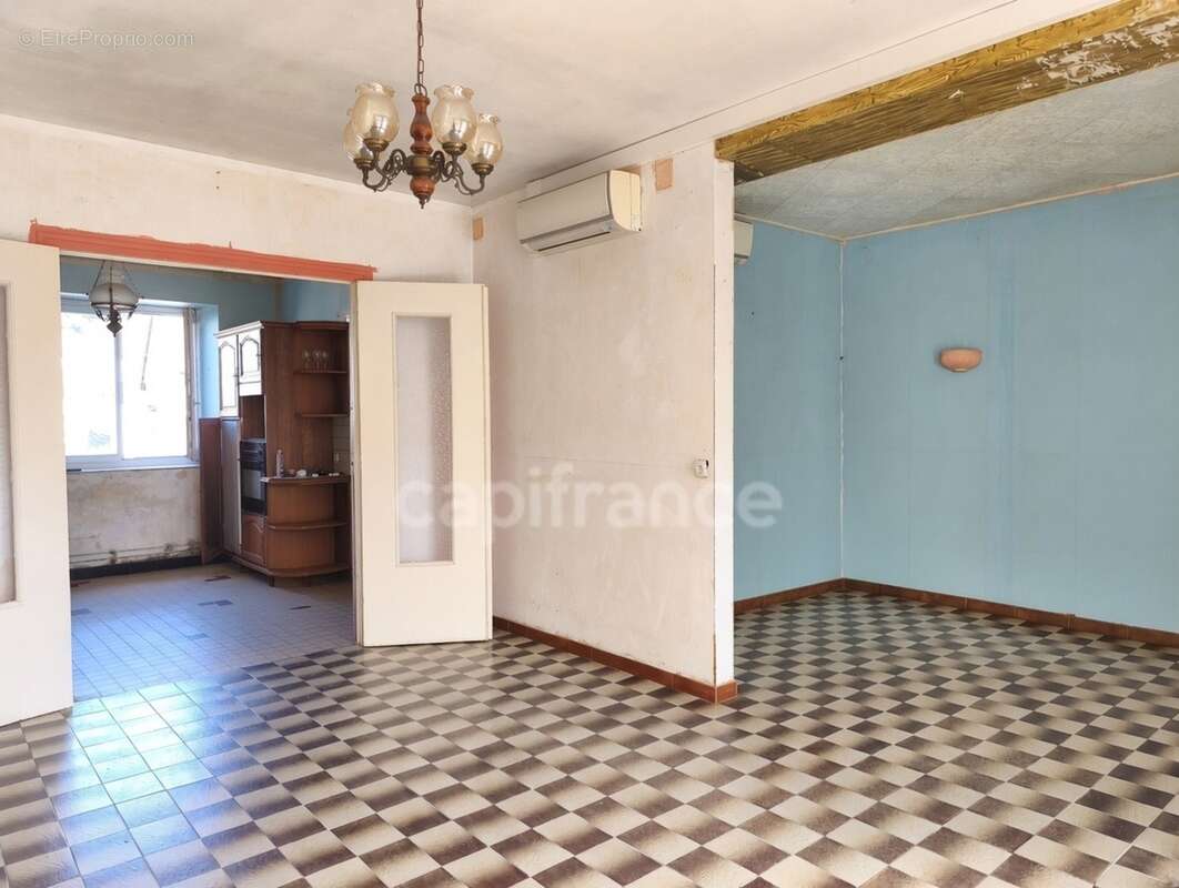 Ensemble immobilier VILLERS AUX BOIS (51130) - photo 8