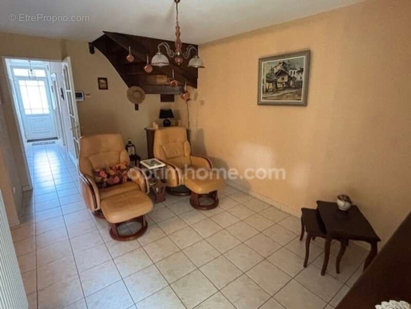 Maison à DIEUE-SUR-MEUSE