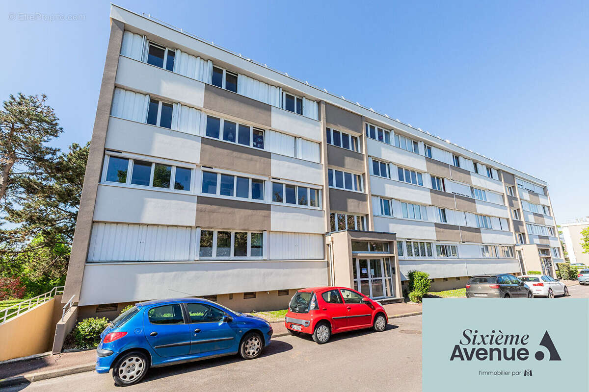 Appartement à CARRIERES-SUR-SEINE