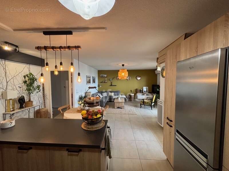 Appartement à MEZE