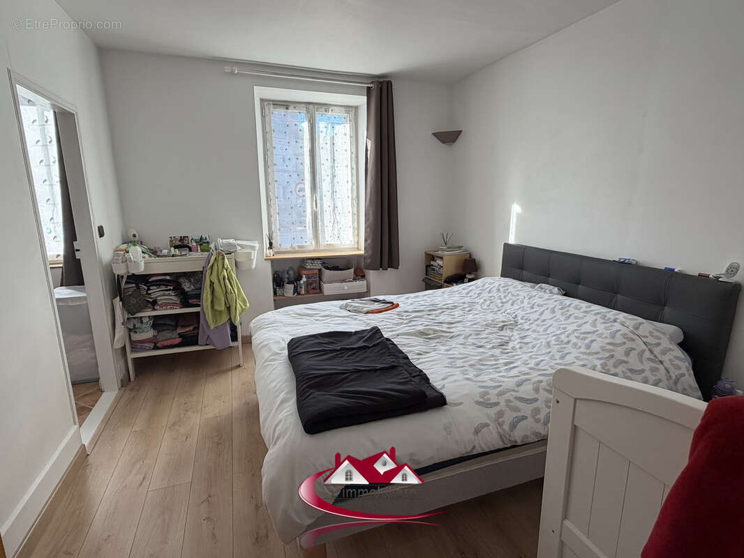 Maison à BROUE