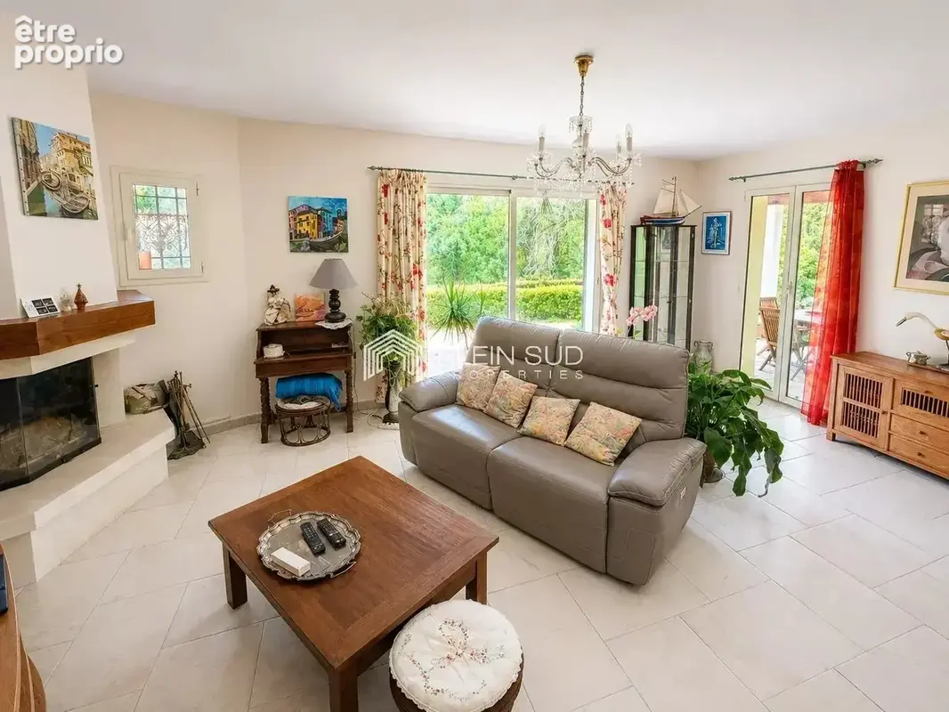 Maison 231 m² à Valbonne  - photo 4