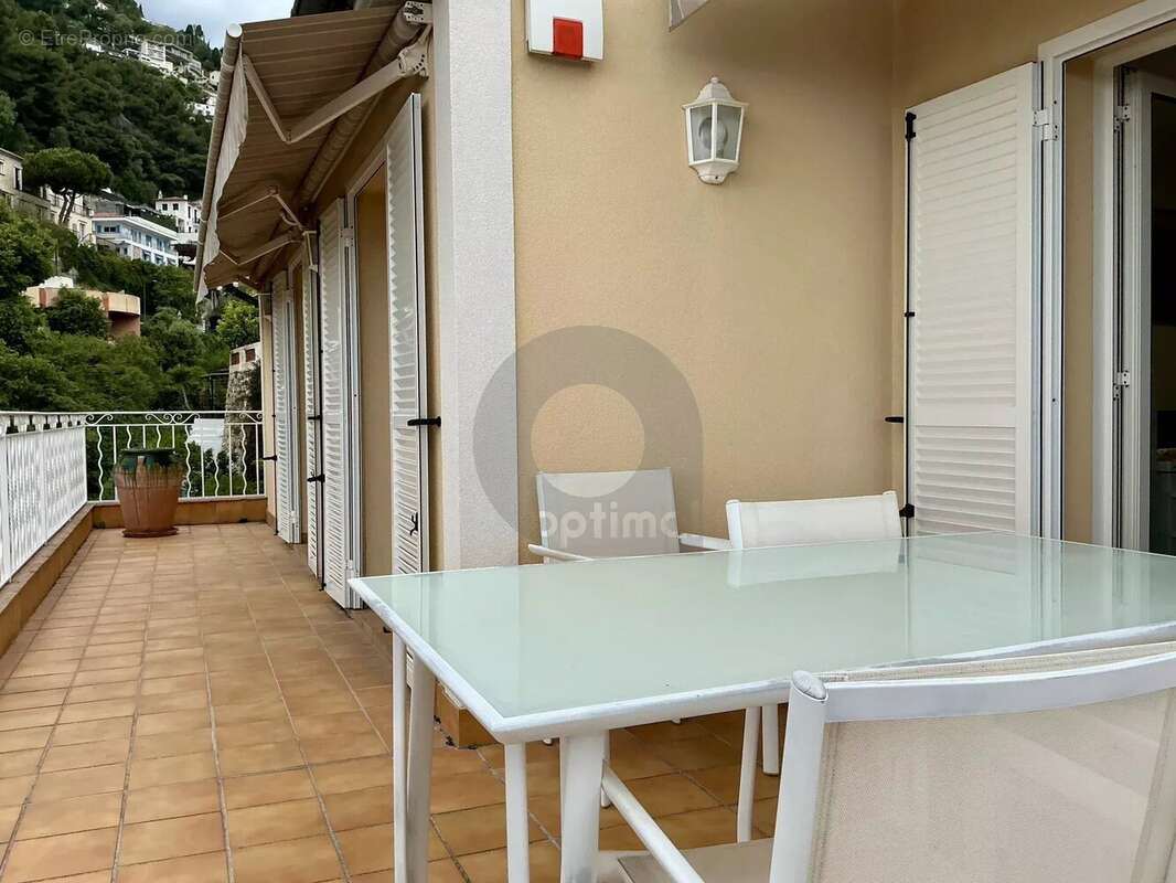 Appartement à ROQUEBRUNE-CAP-MARTIN