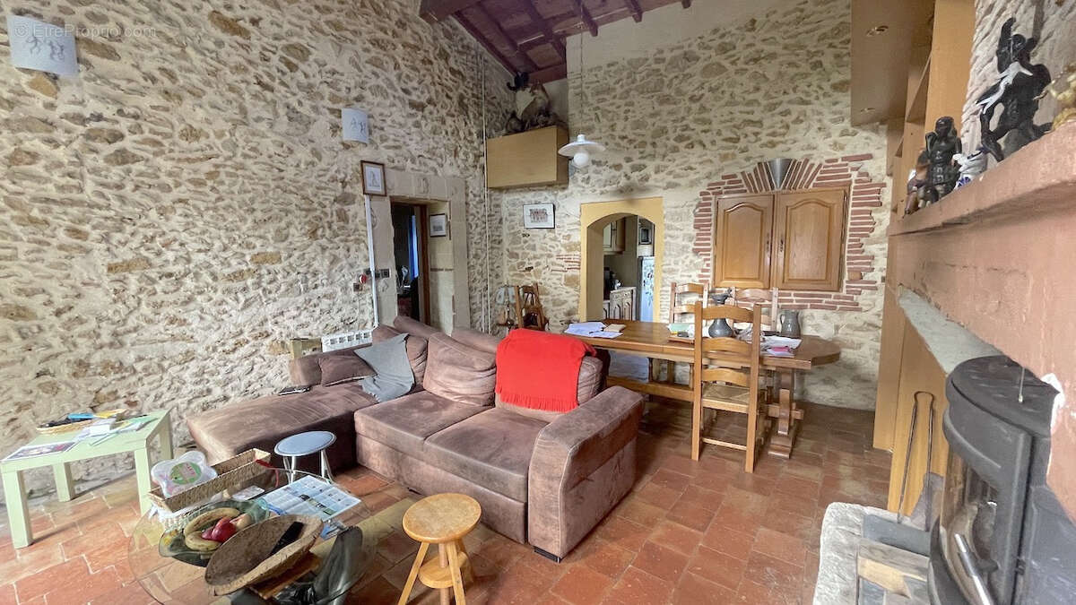 Maison à LANDIRAS