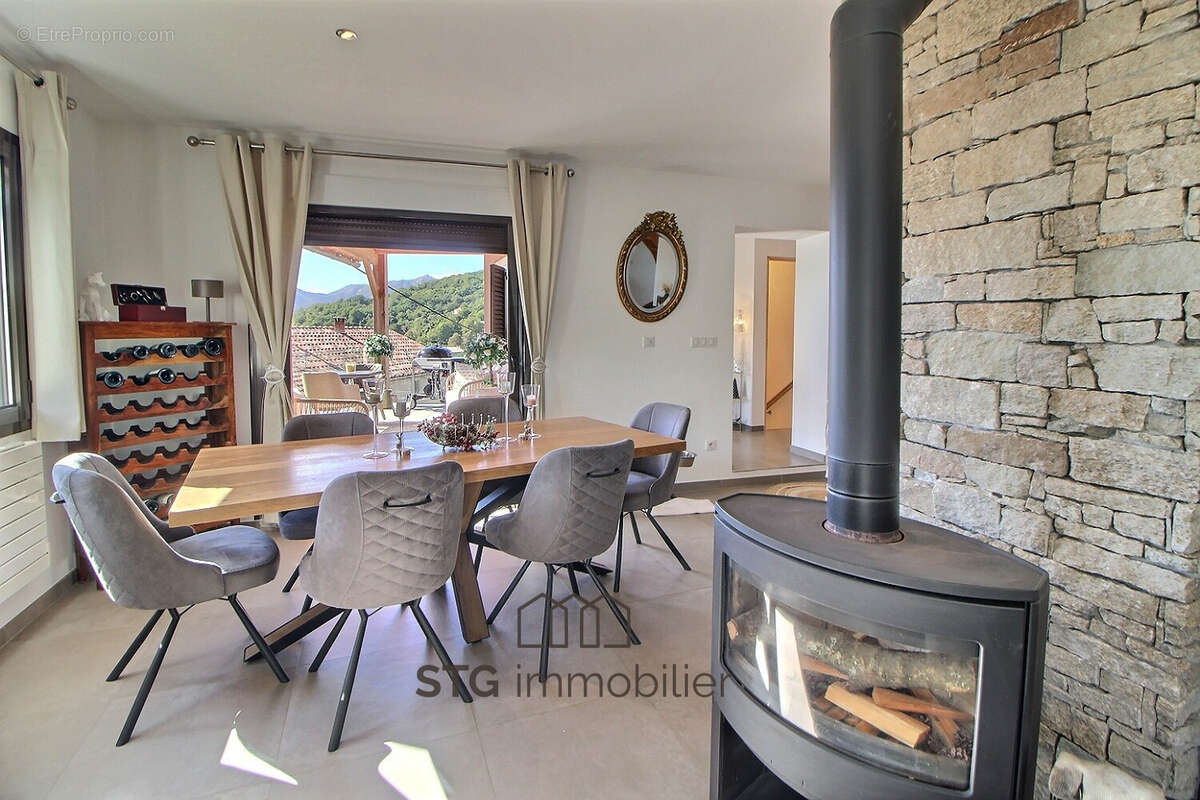 Vente maison T5 avec studio à Bastelica - photo 4