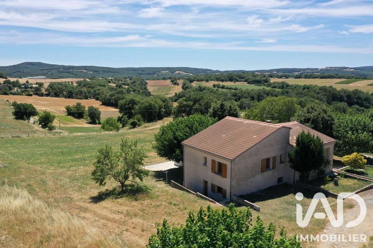 Maison 249 m² à Autichamp  - photo 4
