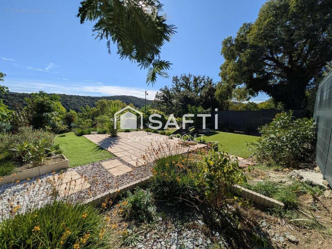 Photo 3 - Maison à FAUGERES