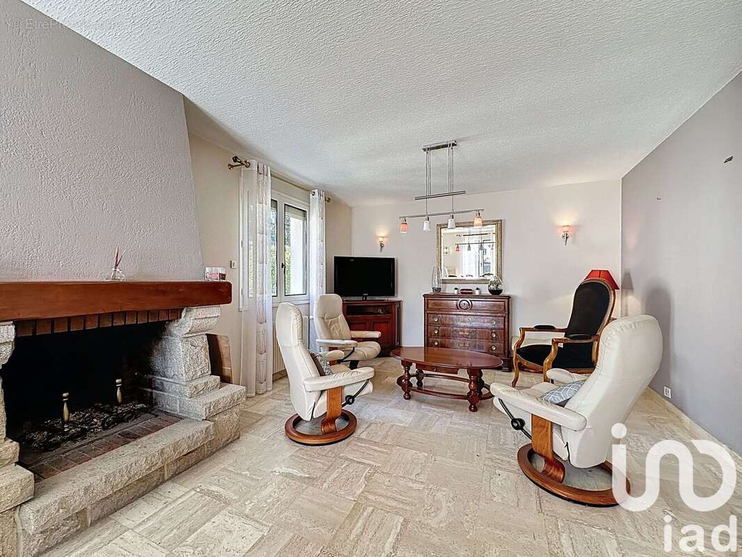 Photo 2 - Maison à CHAVAGNE