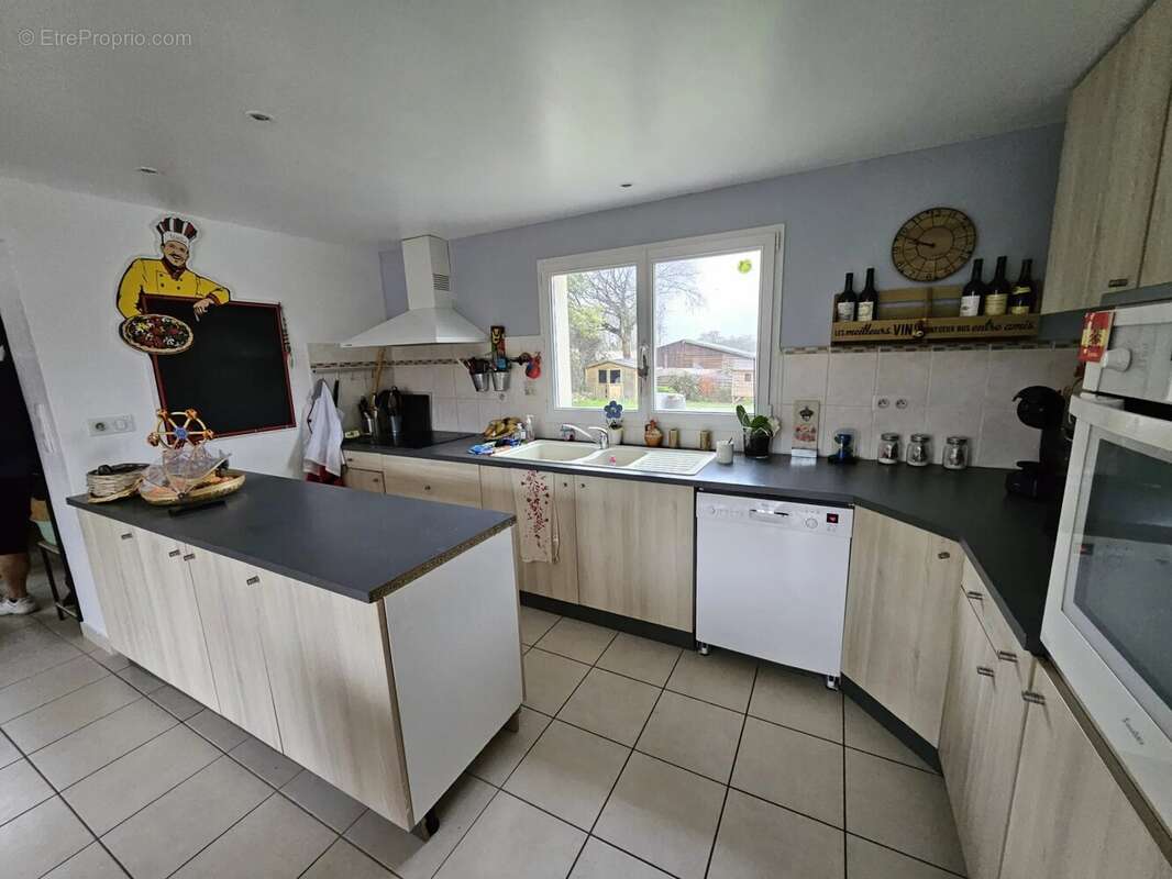 Maison à SAINT-MAIXENT-SUR-VIE