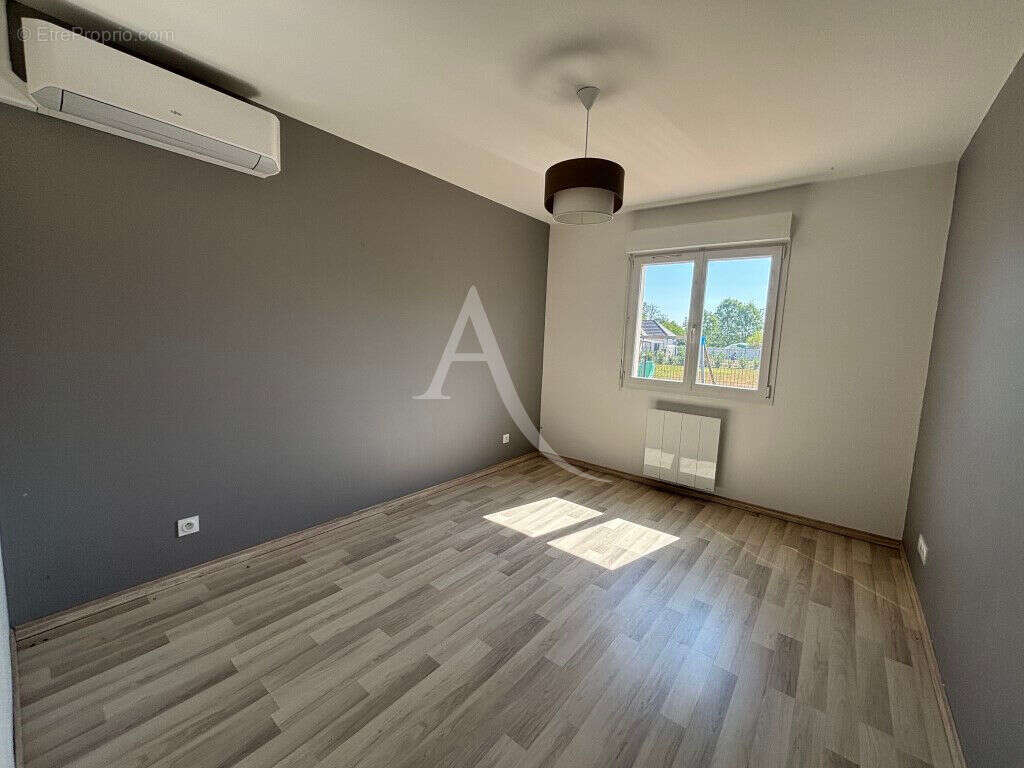 En vente - marzy  - pavillon indépendant - plain-pied - 4 chambres - photo 7