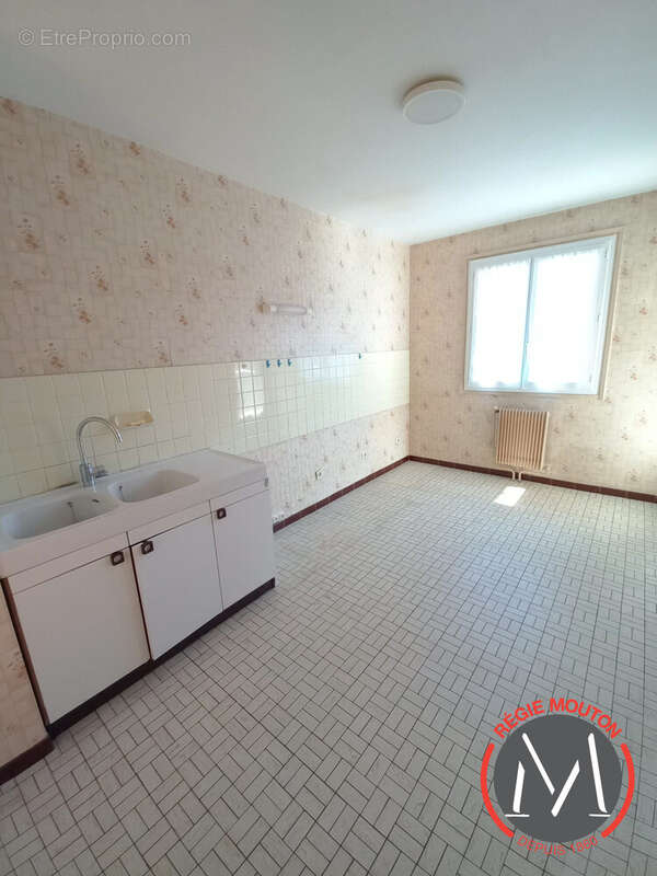 Appartement à FONTAINES-SUR-SAONE