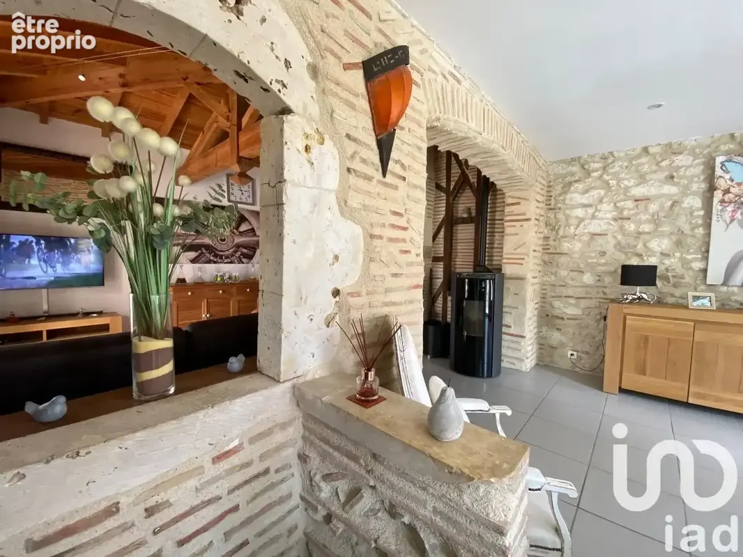 Photo 1 - Maison à AIGUILLON