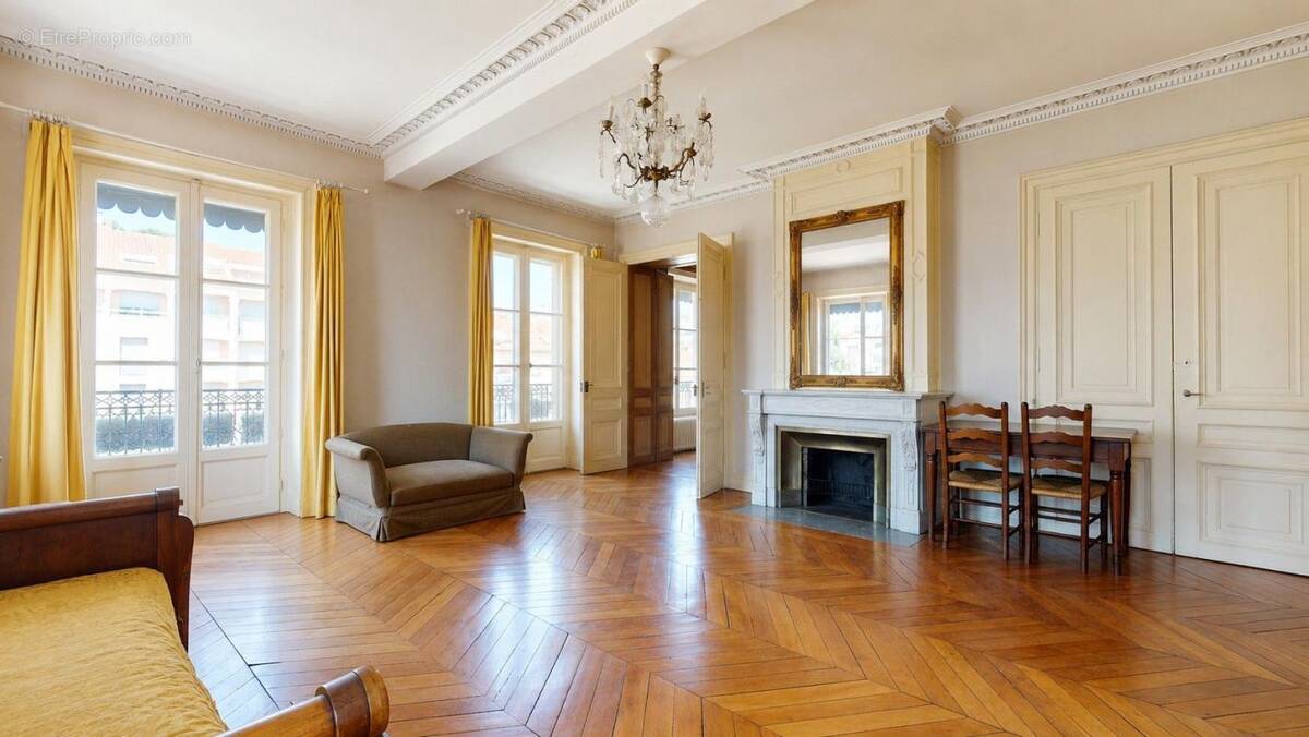 Appartement à LYON-5E
