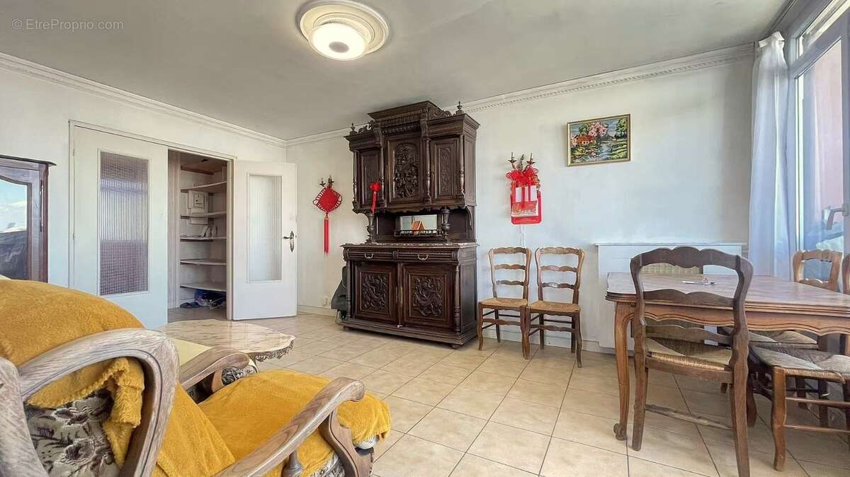 Appartement à vendre 4 pièces VITRY SUR SEINE (94) - photo 2
