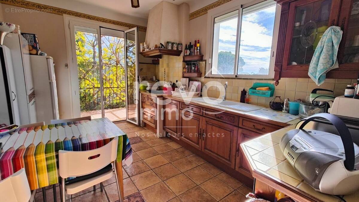 Deux logements en un : un potentiel incroyable ! - photo 2