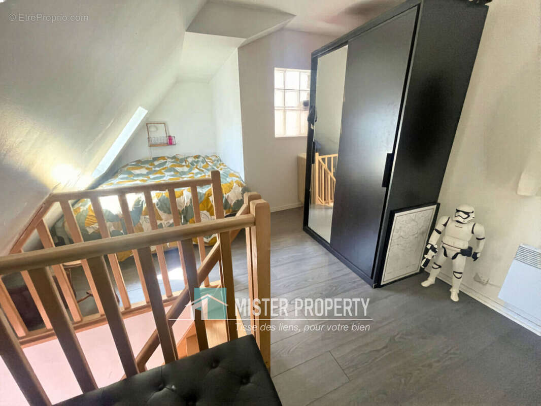Appartement à SARTROUVILLE