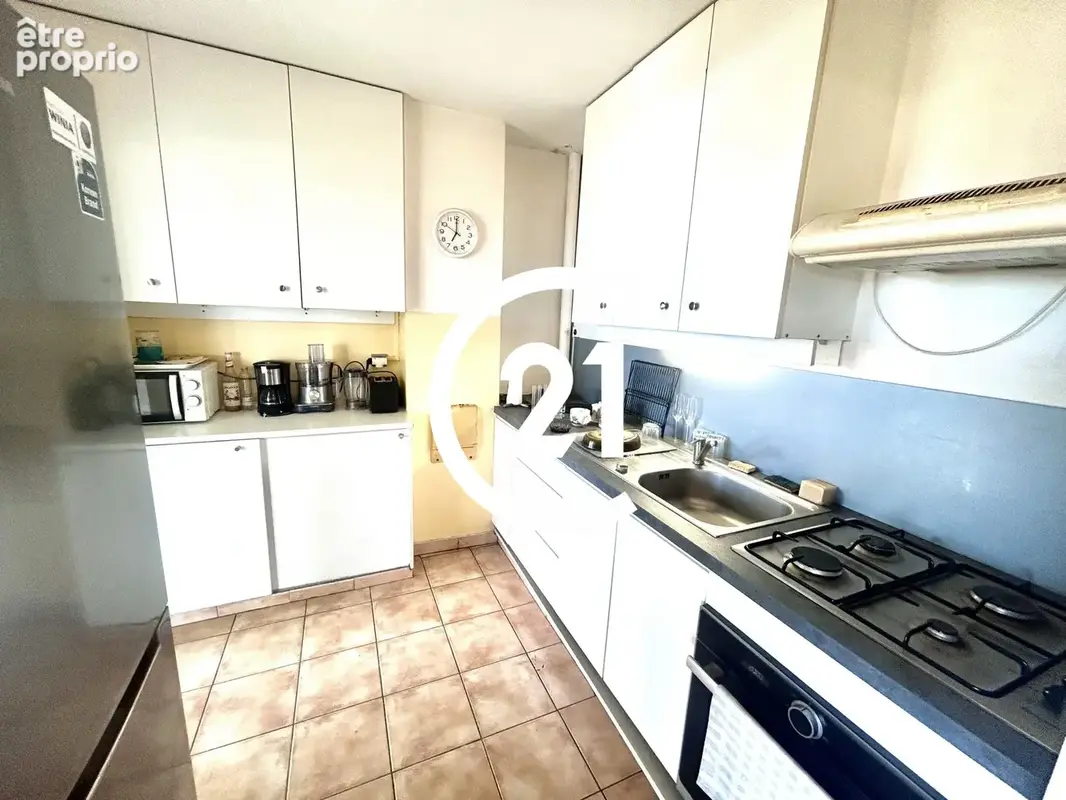 Appartement 67 m² à Schoelcher  - photo 4