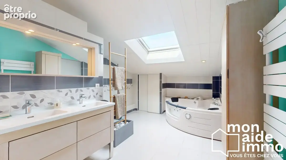 Maison 11 pièces 237 m² à vendre à Saint-Pey-De-Castets (33350) - photo 9