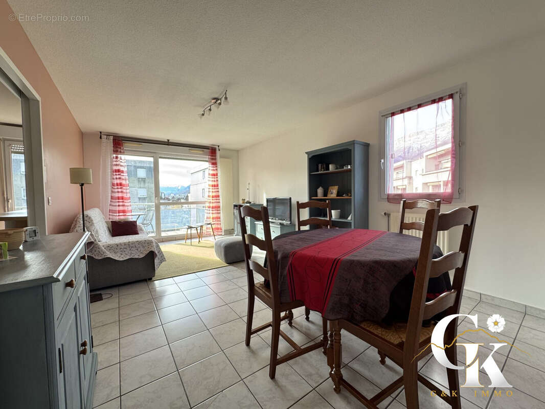 Appartement à ECHIROLLES