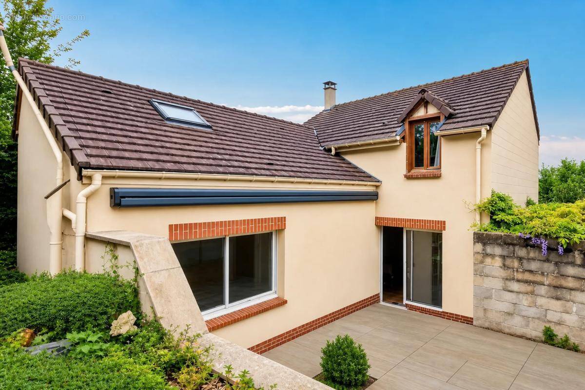 Maison à VALDAMPIERRE