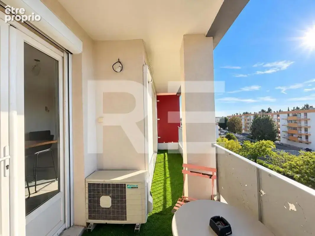 Appartement p3 55m2 avec terrasse cave et stationement a nimes secteur capouchine jean jaures - photo 4