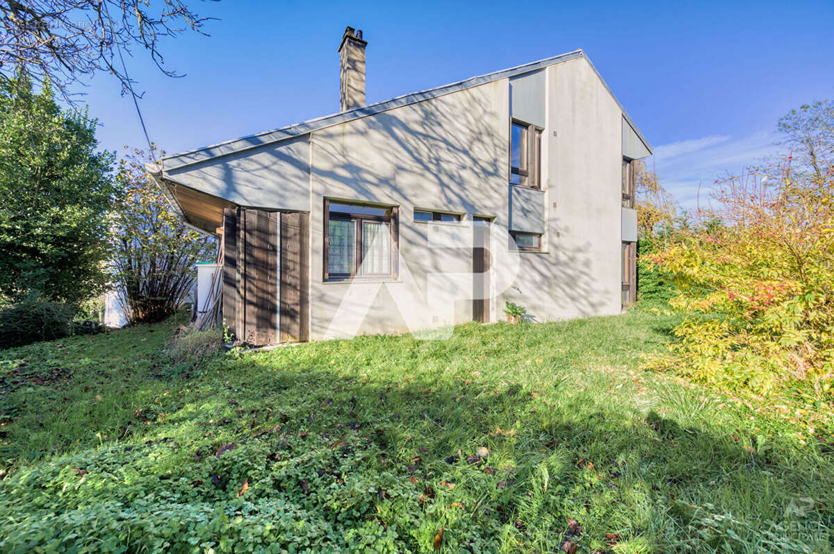 Maison à RUEIL-MALMAISON