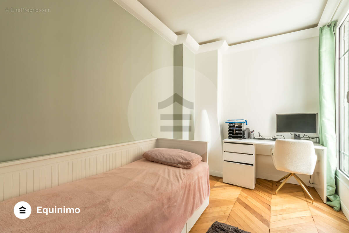 Appartement à PARIS-15E