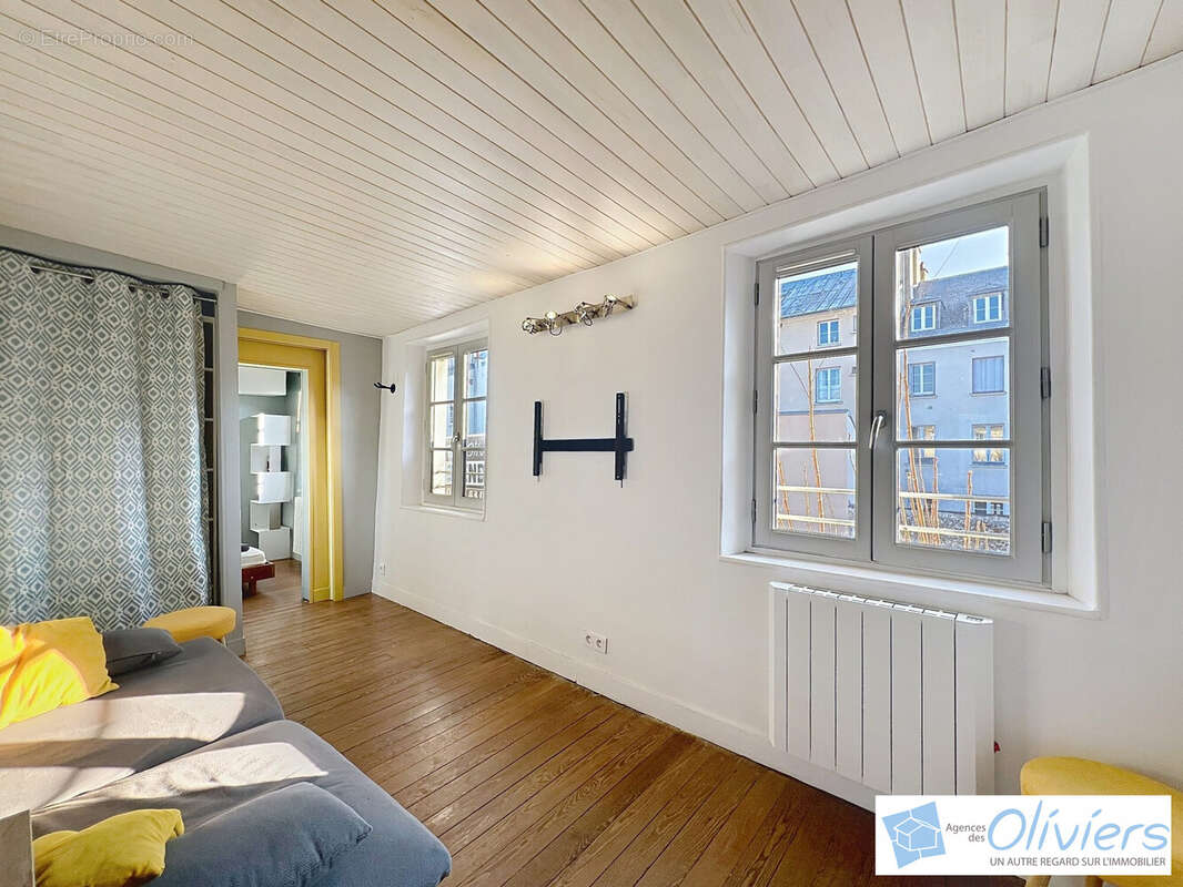 Appartement à VERSAILLES