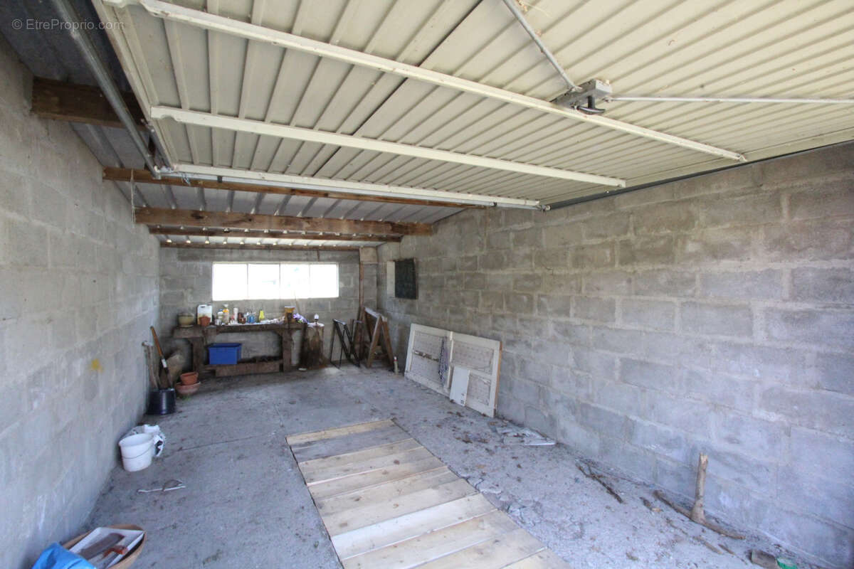 Campagne, maison T4 de 95 m2 avec deux garages et une grange, jardin - photo 14