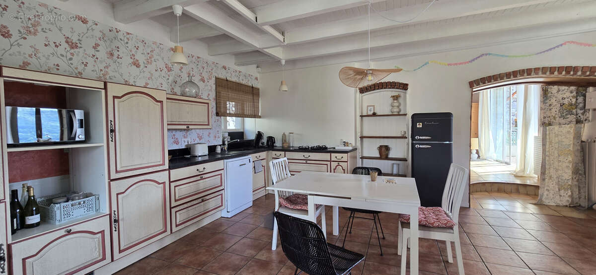 Maison à TOURZEL-RONZIERES