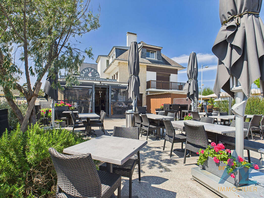 Commerce à MERVILLE-FRANCEVILLE-PLAGE