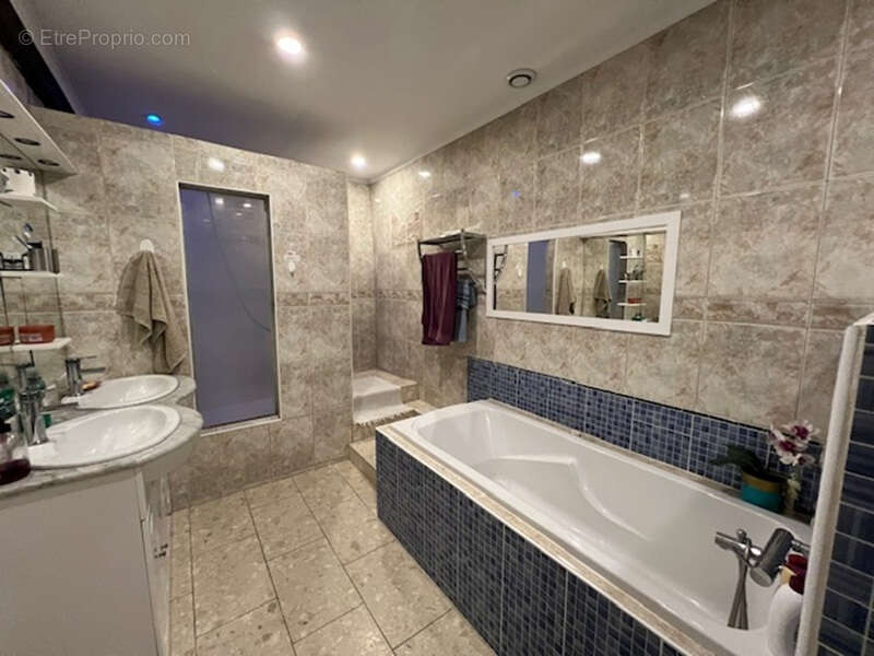 Maison - Buzet sur Baïse (47160) - photo 4